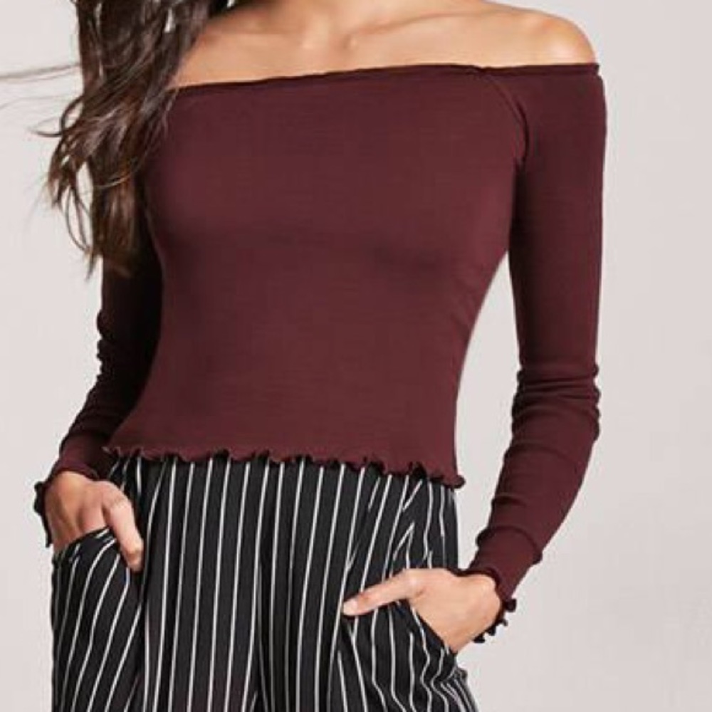 New with tags forever 21 off shoulder scallop top